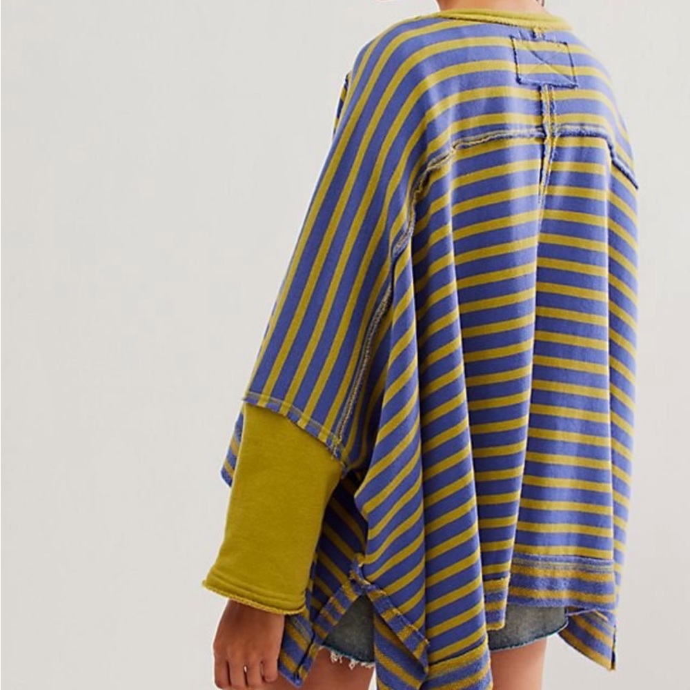 NWOT Main Squeeze v-neck sweatshirt by We The Free from Free People in size XS - Picture 5 of 8